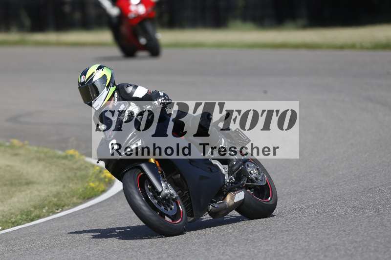 /21 17.06.2026  Ducati Schweiz Track Warmup ADR/Gruppe blau/8